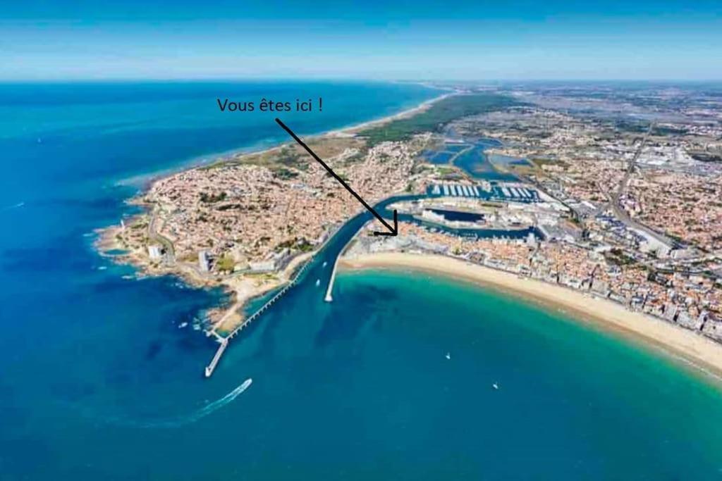 DUPLEX 2* HYPER-CENTRE Style Industriel à 2 pas de la plage + PARKING INCLUS  Les Sables-dʼOlonne Exterior foto